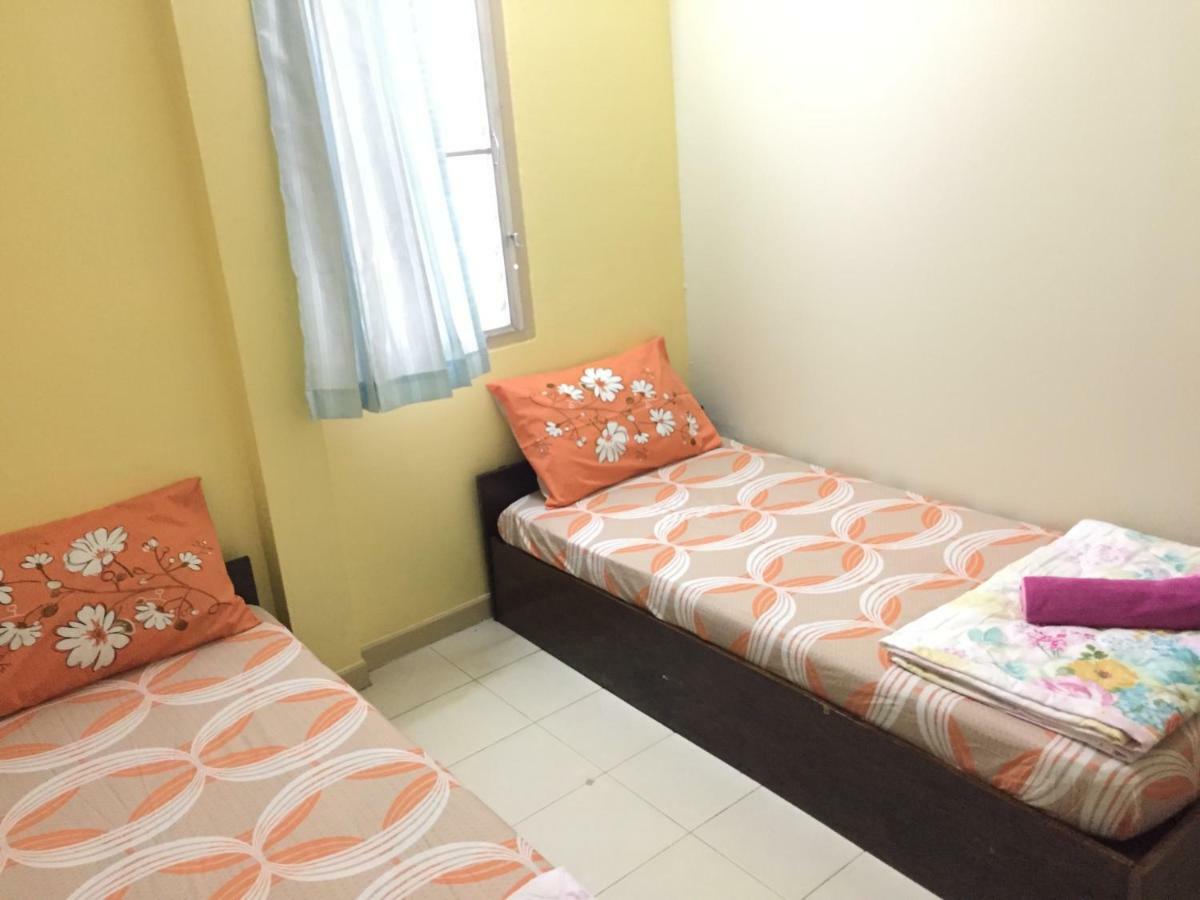 Nat 2 Guest House Банкок Екстериор снимка