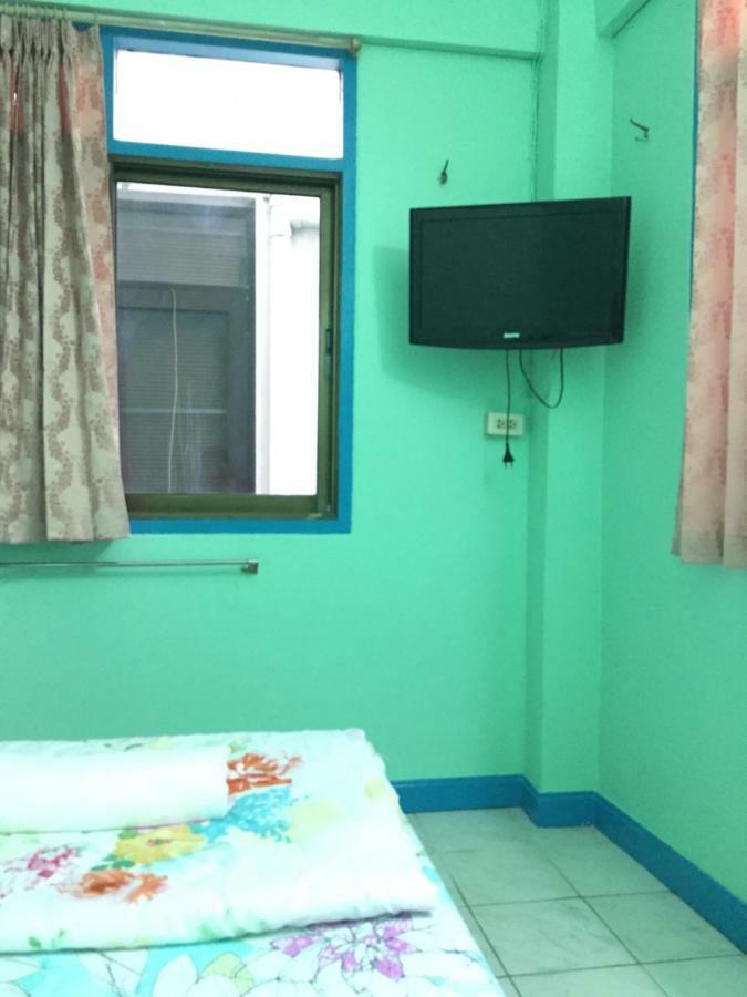 Nat 2 Guest House Банкок Екстериор снимка