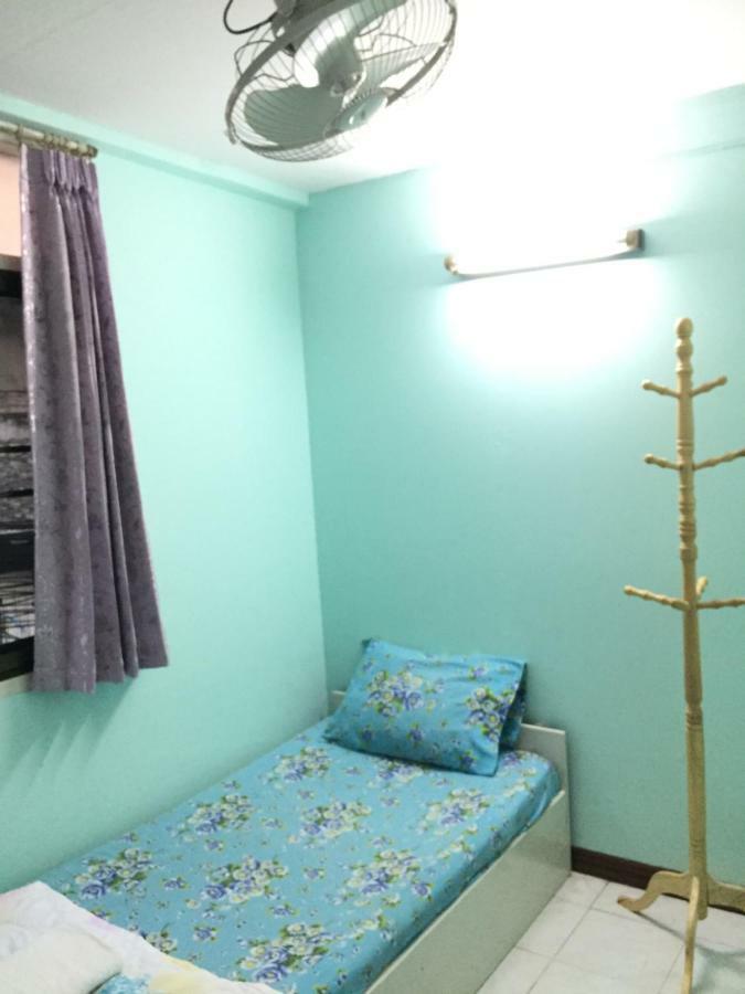 Nat 2 Guest House Банкок Екстериор снимка